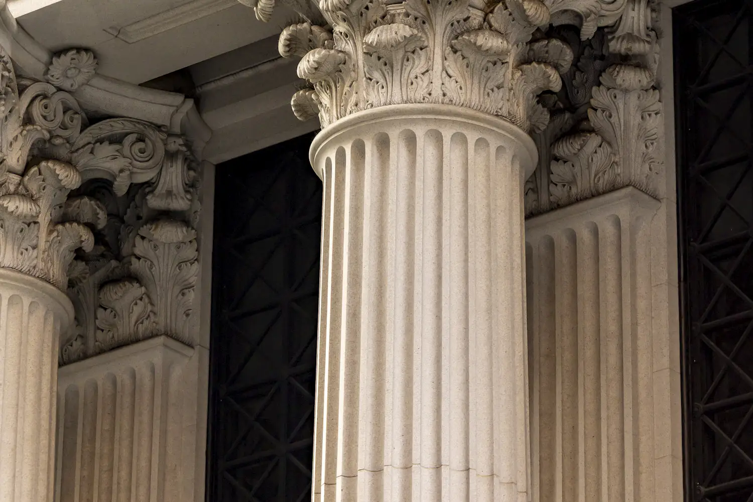 Classical columns of a bank facade — Ukrainian banks are the gatekeepers of aircraft lease payments